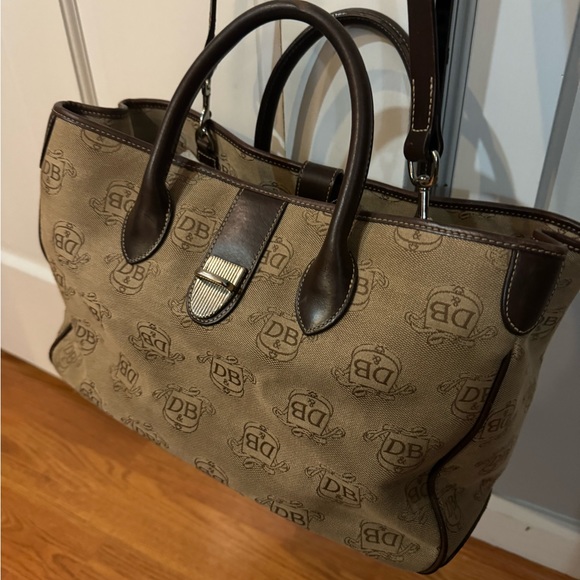 Authentic DOONEY AND BOURKE extra large satchal bag - Picture 4 of 8